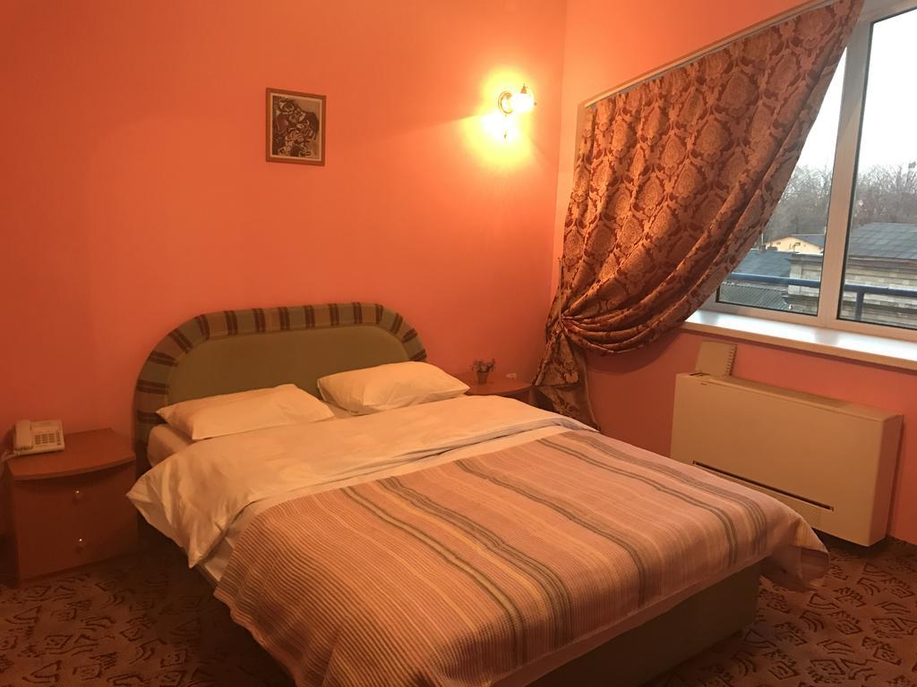 Mesogios Hotel Κισινάου Εξωτερικό φωτογραφία